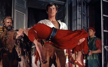 Дани Даниэлс пен Үлкен Дикті жоғары сапада онлайн көріңіз